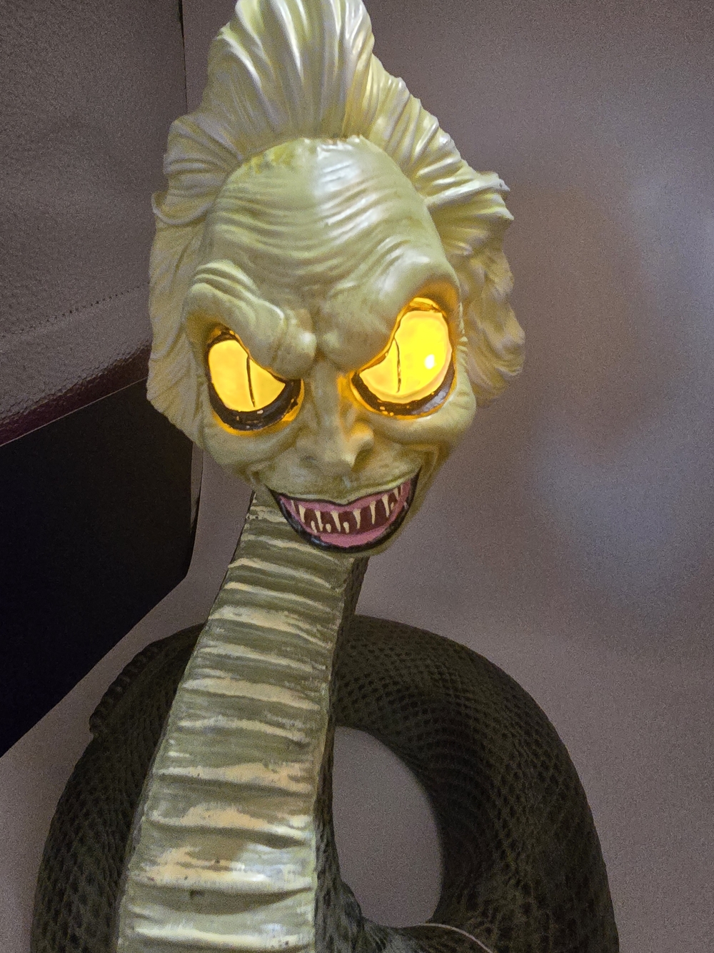 Beetlejuce Snake Statue Halloween Display Spirit Halloween Rare